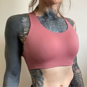 Lulu lemon high impact airsupport running sports bra
Pink salmon color size 32 D
